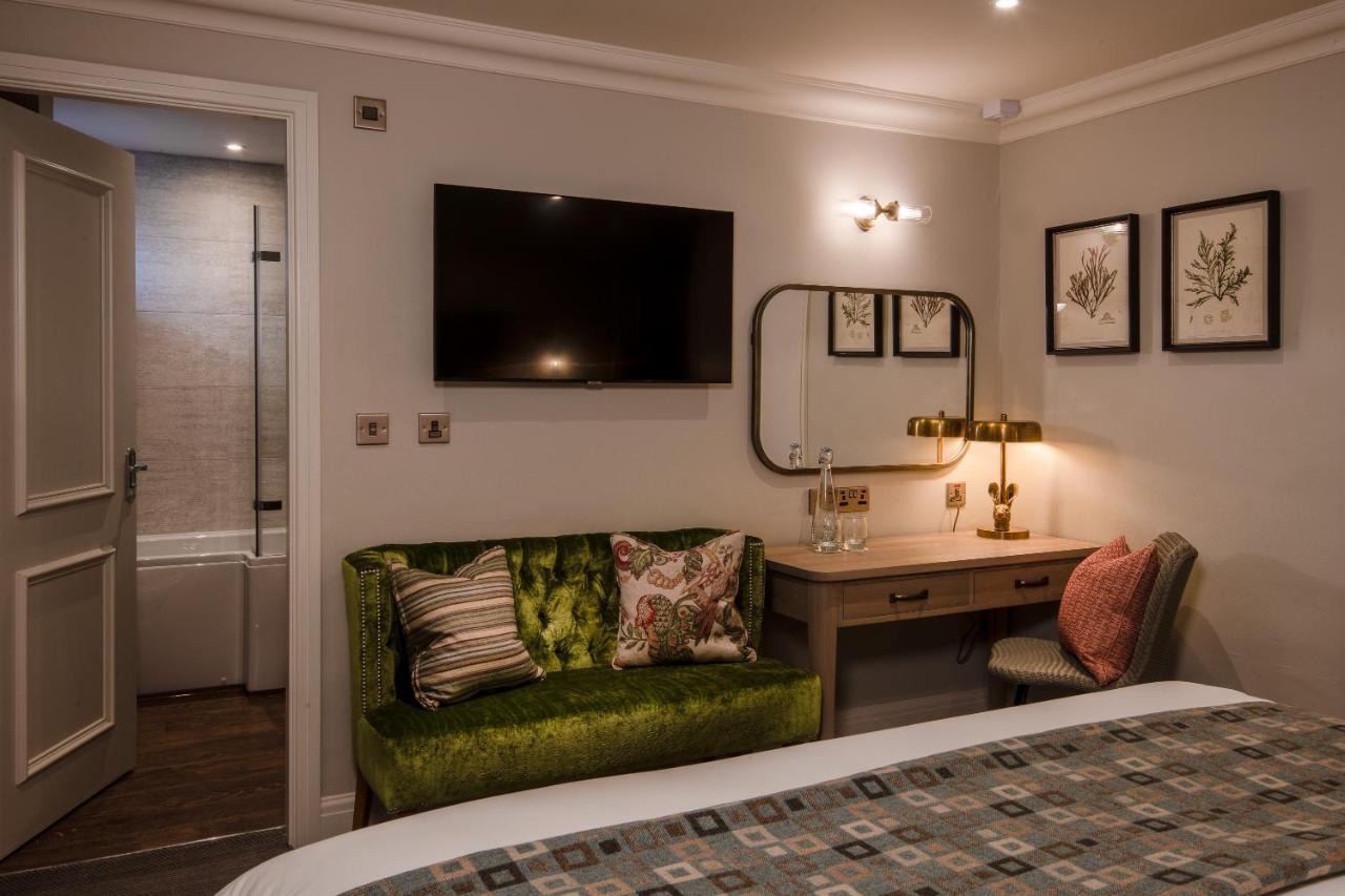The Millstone, Mellor Hotel Blackburn  Kültér fotó A room at The Swan