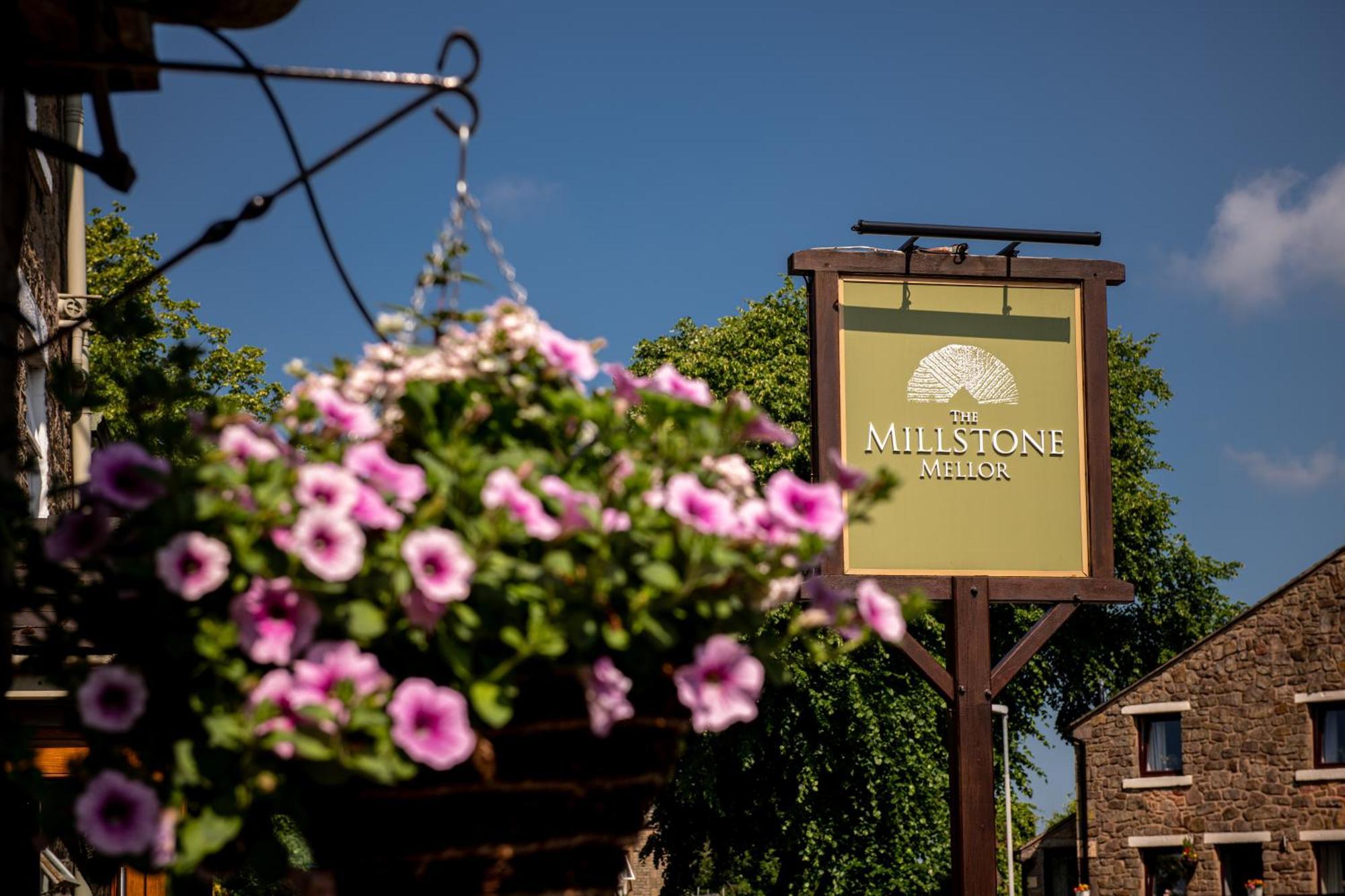 The Millstone, Mellor Hotel Blackburn  Kültér fotó The Millstone Inn