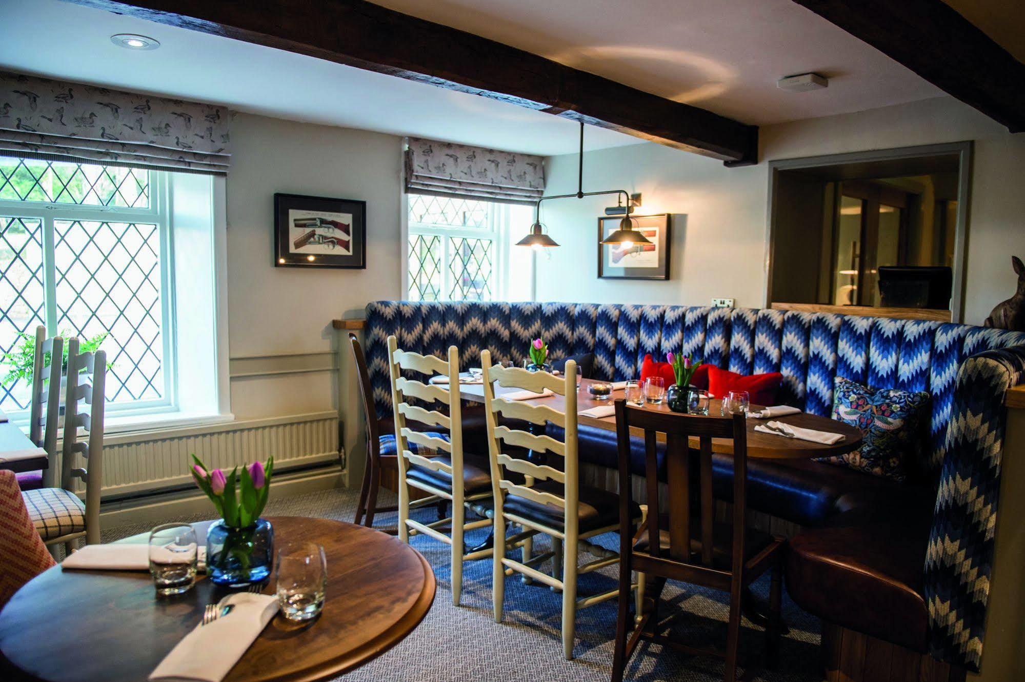 The Millstone, Mellor Hotel Blackburn  Kültér fotó The restaurant at The Old parsonage
