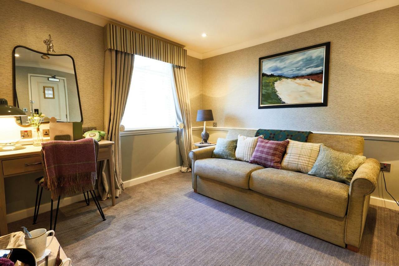 The Millstone, Mellor Hotel Blackburn  Kültér fotó A suite at the hotel